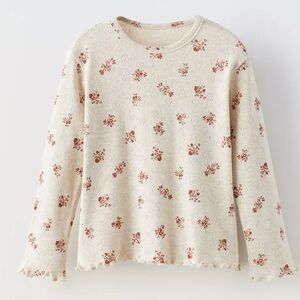 NWT ZARA OPEN WORK T-SHIRT SIZE 5